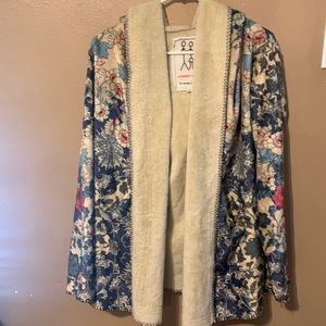 Johnny Was XS floral Sherpa soft jacket with hood